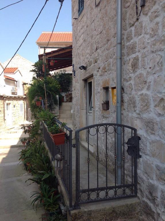 Ana Tudor Apartments Hvar Town Exterior foto